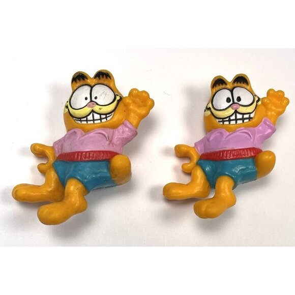 VTG 1981 Lot 3 GARFIELD Figures Keychain Shelf Sitters Red Robe Teddy Bear Wave - Picture 5 of 7